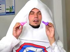 Skilled cock pleaser offering tight ass for threesome